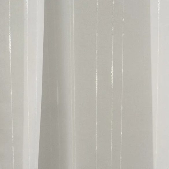 Egyszerű fényáteresztő függöny, fehér és ekrü színekben rendelhető, 180cm, 300cm magas 